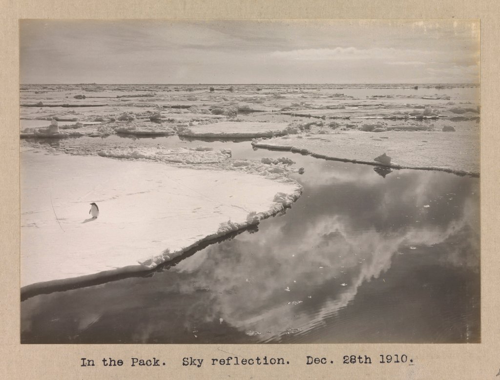 Detail of Lead opening and shadow of bowsprit by Herbert George Ponting